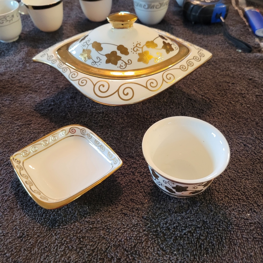 Tea set/sake cups
